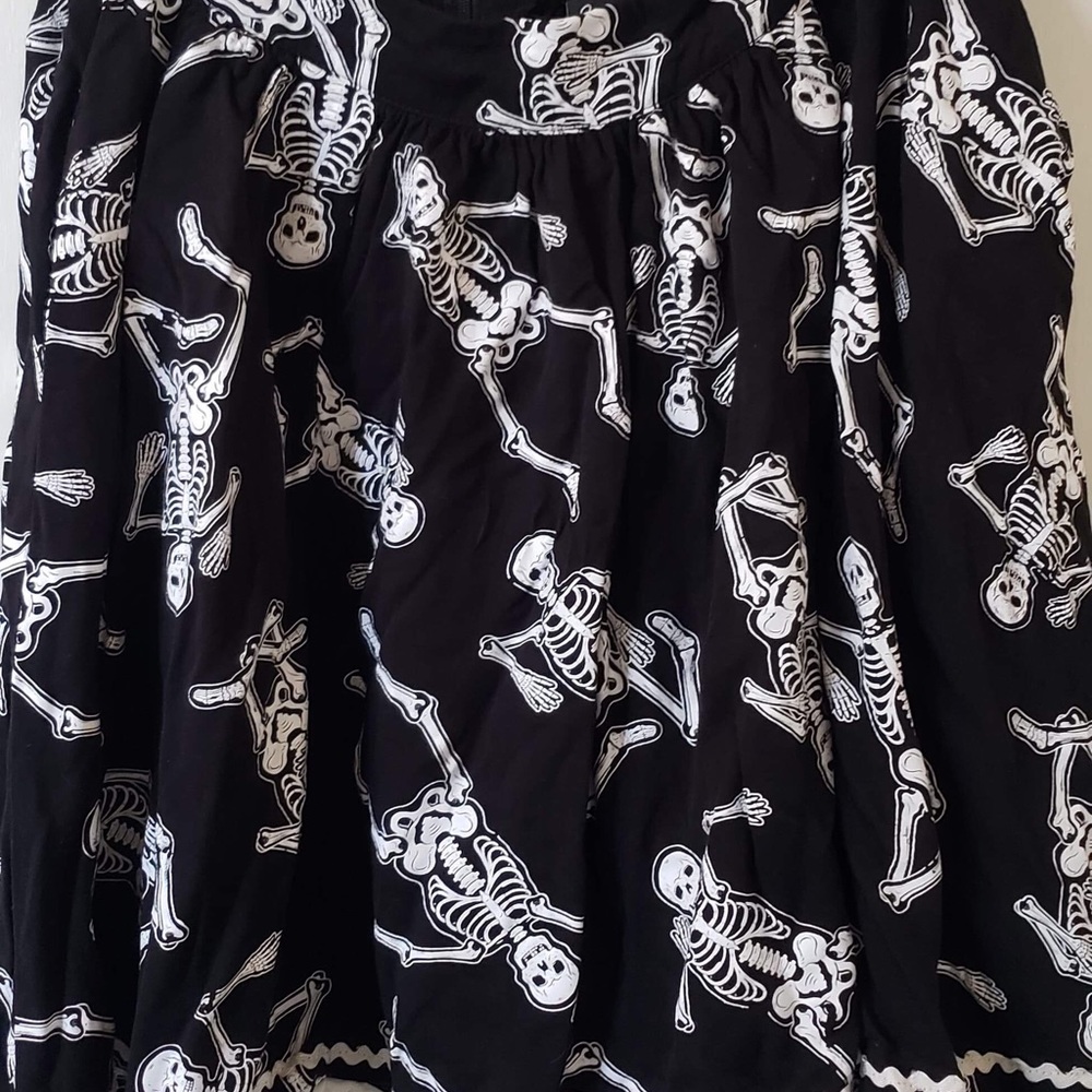 Sourpuss Dancing Skeletons Skirt - Picture 4 of 6